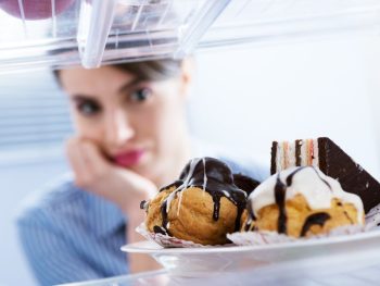 food-craving 5 Common Cravings And The Deficiencies They Indicate